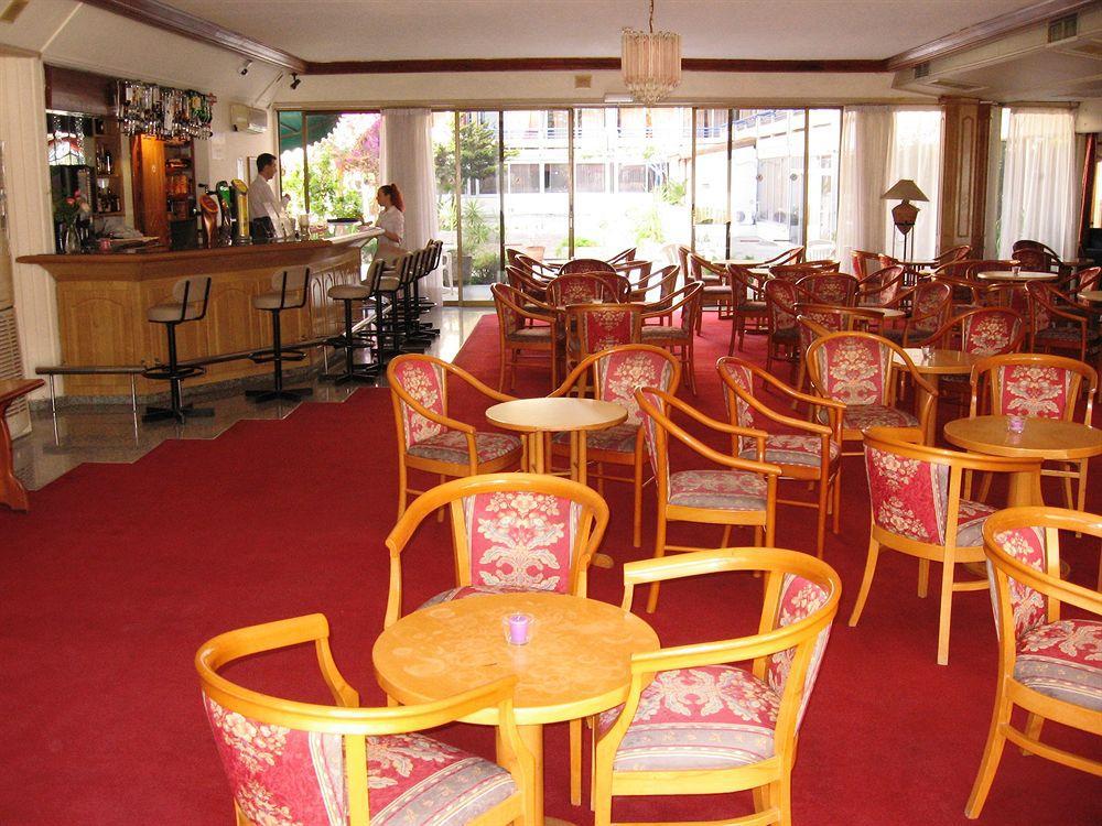 Arsinoe Beach Hotel ลิมาซอล ภายนอก รูปภาพ