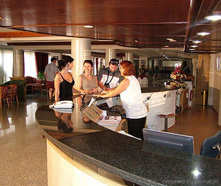 Arsinoe Beach Hotel ลิมาซอล ภายนอก รูปภาพ