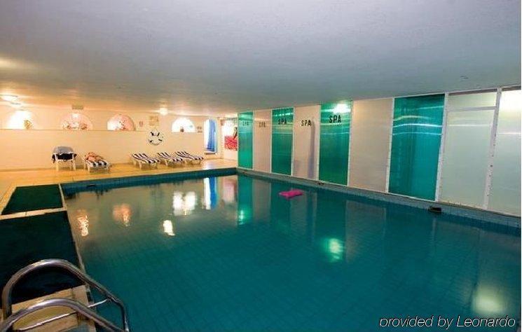 Arsinoe Beach Hotel ลิมาซอล ภายนอก รูปภาพ
